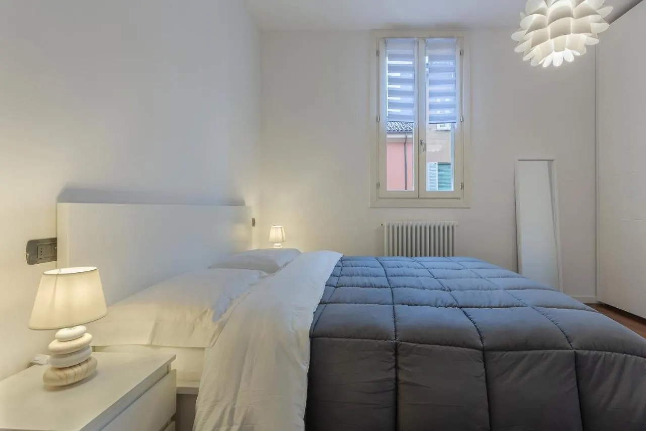 Crocetta Certosa Apartment Con Balcone Bologna Italy