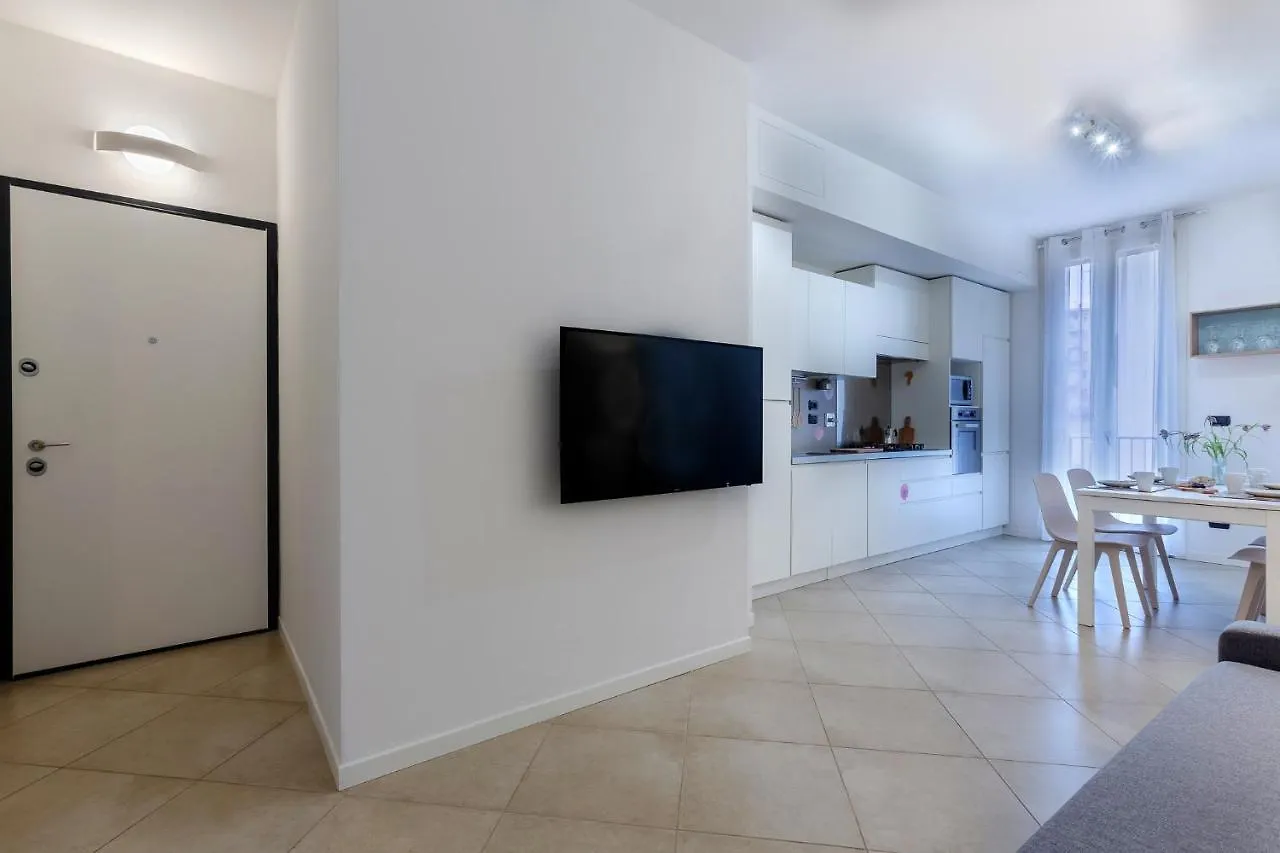 Crocetta Certosa Apartment Con Balcone Bologna