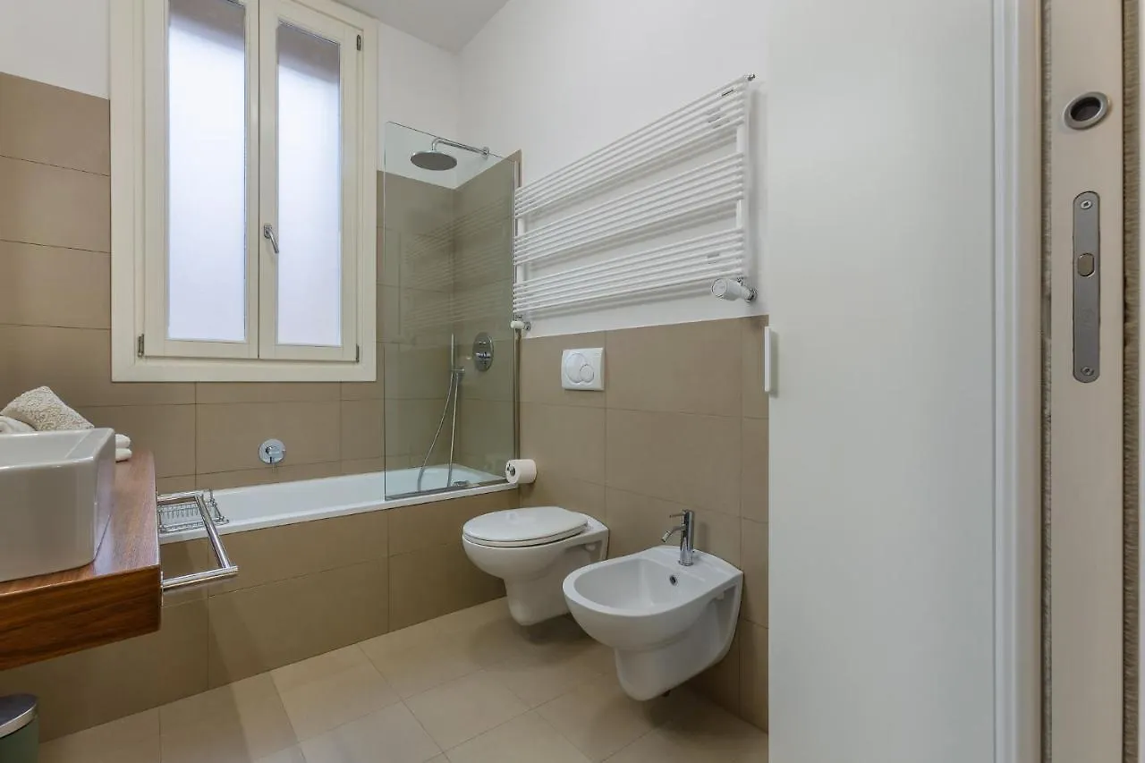 Crocetta Certosa Apartment Con Balcone Bologna