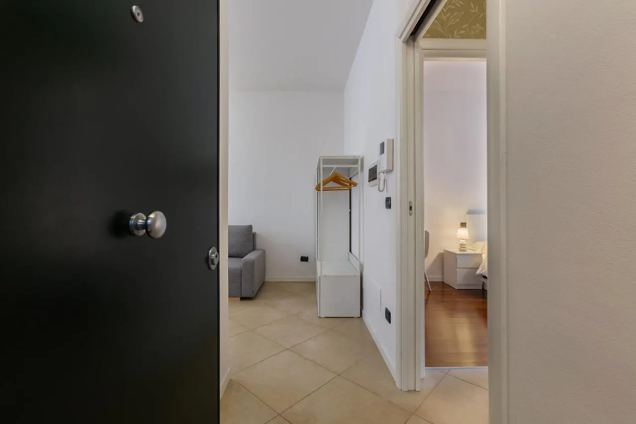 Crocetta Certosa Apartment Con Balcone Bologna 0*,