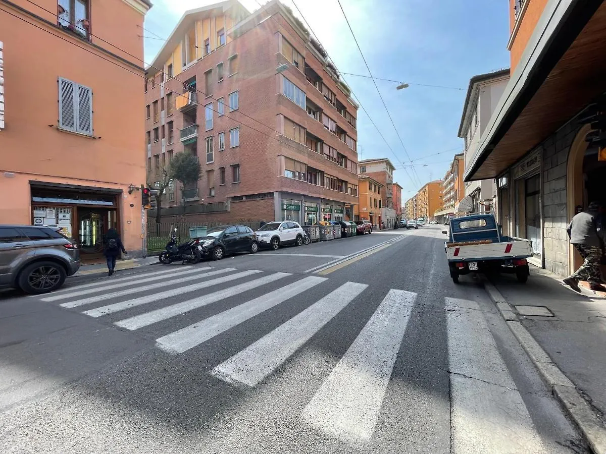 Crocetta Certosa Apartment Con Balcone Bologna